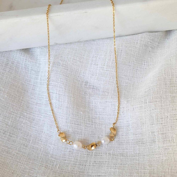 ALANA Gold Pearl Necklace