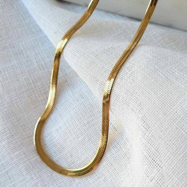 NICOLE Gold Flat Snake Necklace