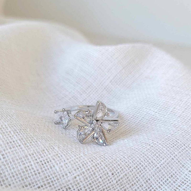Calming Fidget Spinning Ring | Silver Flower
